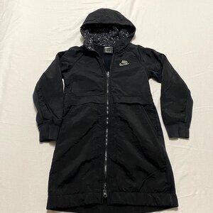Nike Girls Long Black Jacket/Windbreaker